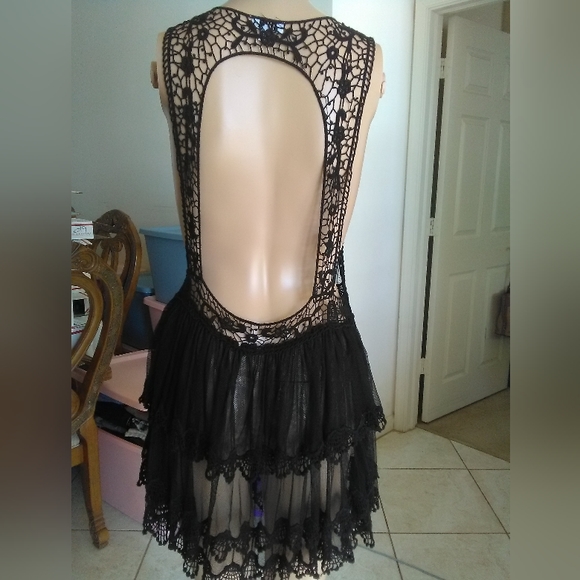 BNWOT ALL LACE / MESH SHEER TOP BY TOBI SZ. SM TOO SEXY BEAUTIFUL!! - Picture 6 of 13